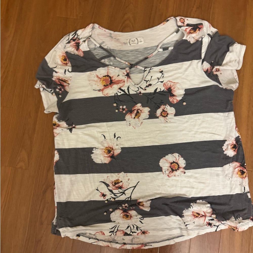 Maurices Gray and White Striped Floral Tee